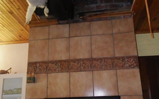 Die kaggel met die gebrande plafon en balke van Vernon en Dalene Coetzee se huis in De Kleders 